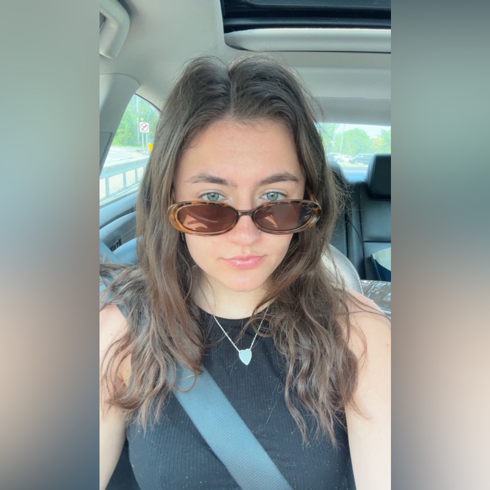 Meet your Posher, Maddie